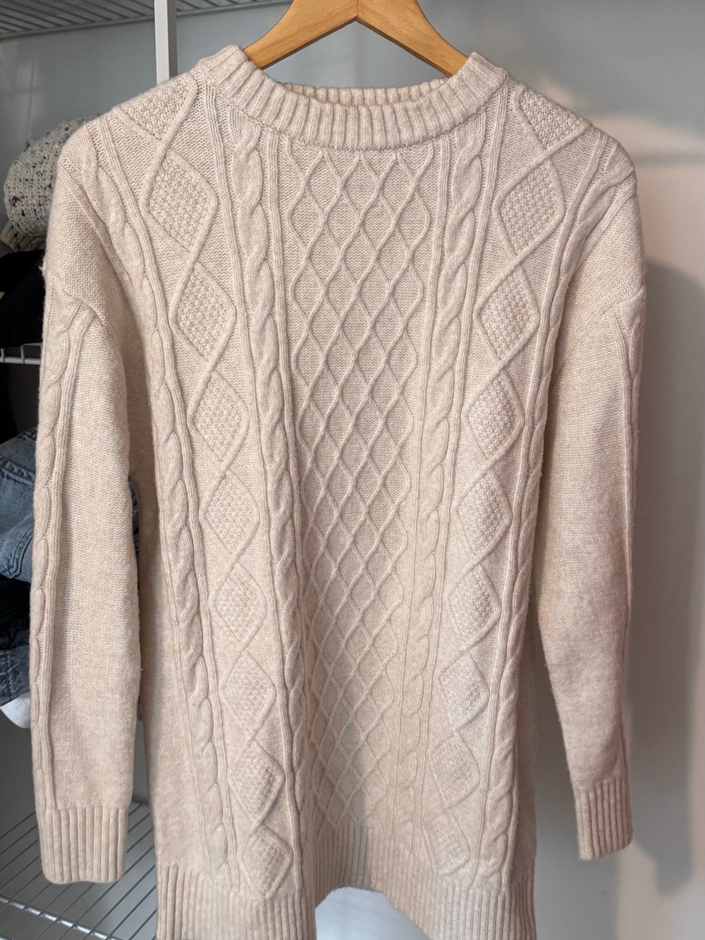 H&M Light Cream Cable Knit Crew Sweater